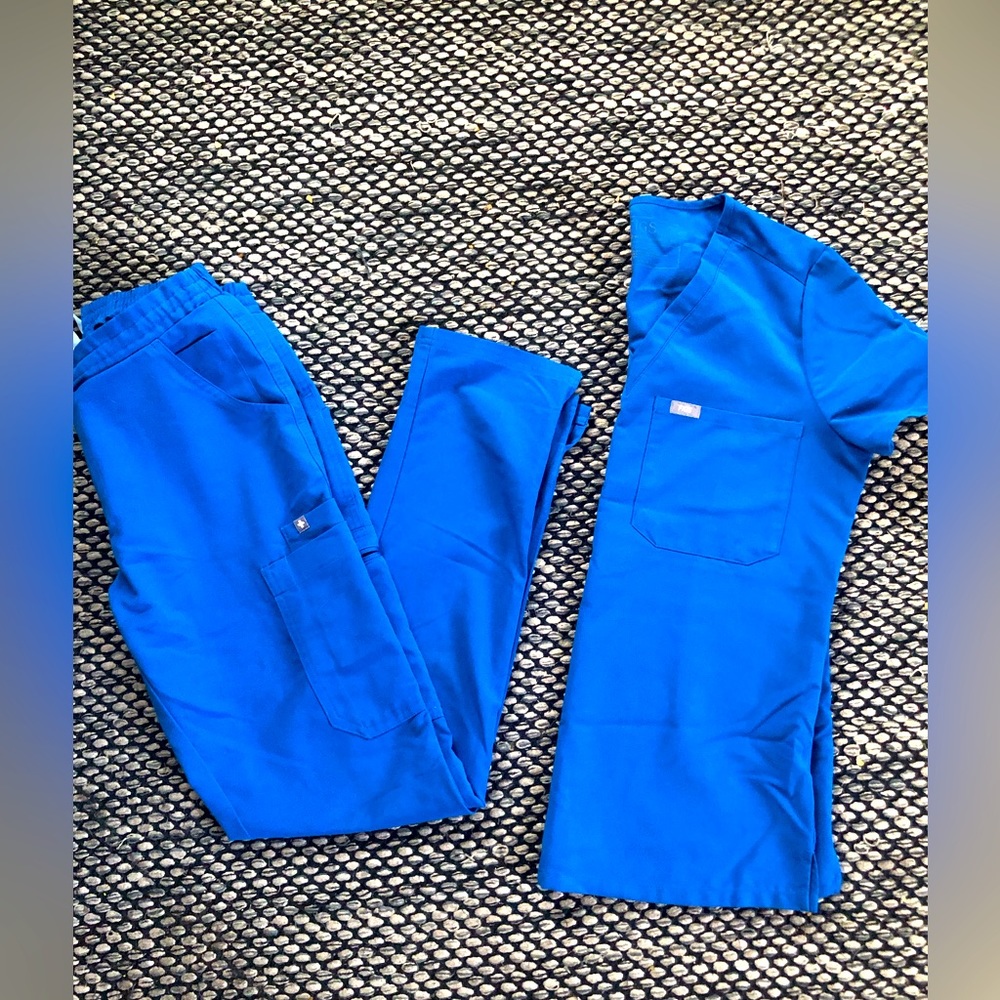 Royal blue FIGS scrub set